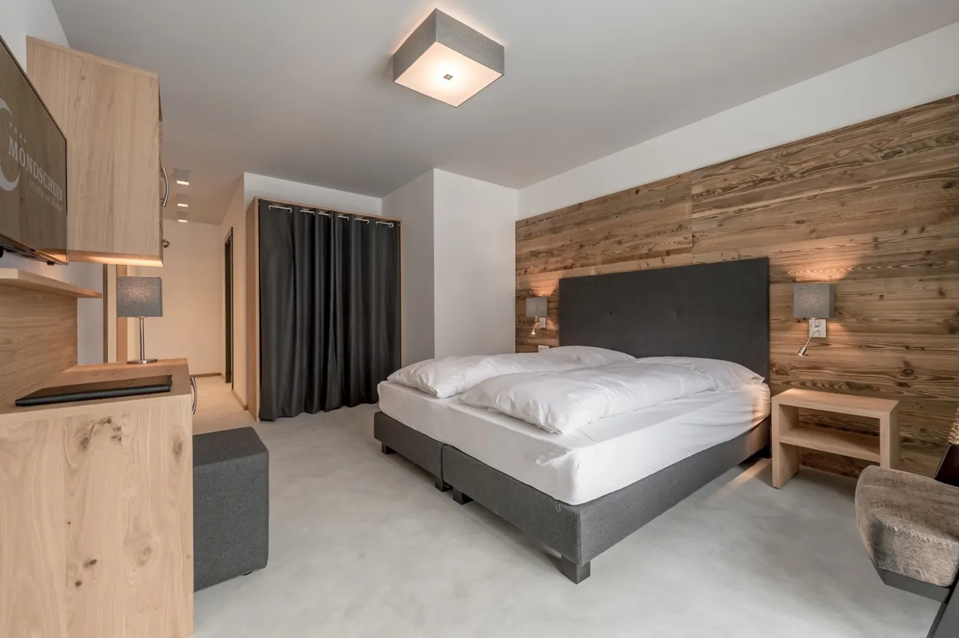 Alpine Suite, Mondschein Chalet