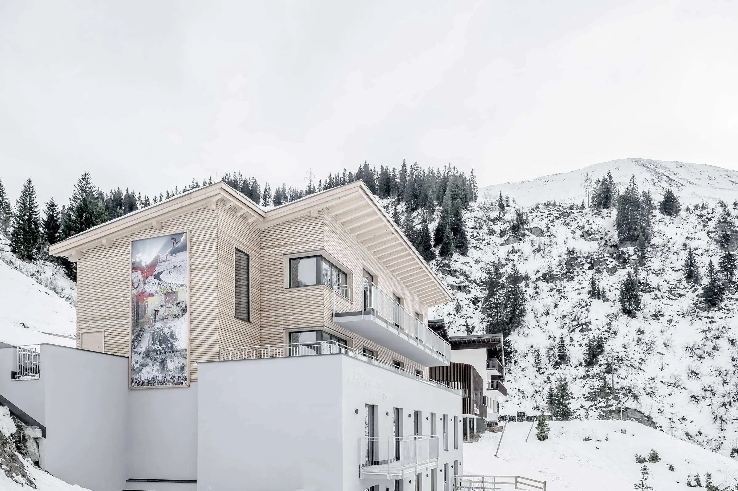 The Mondschein Chalet in the snow